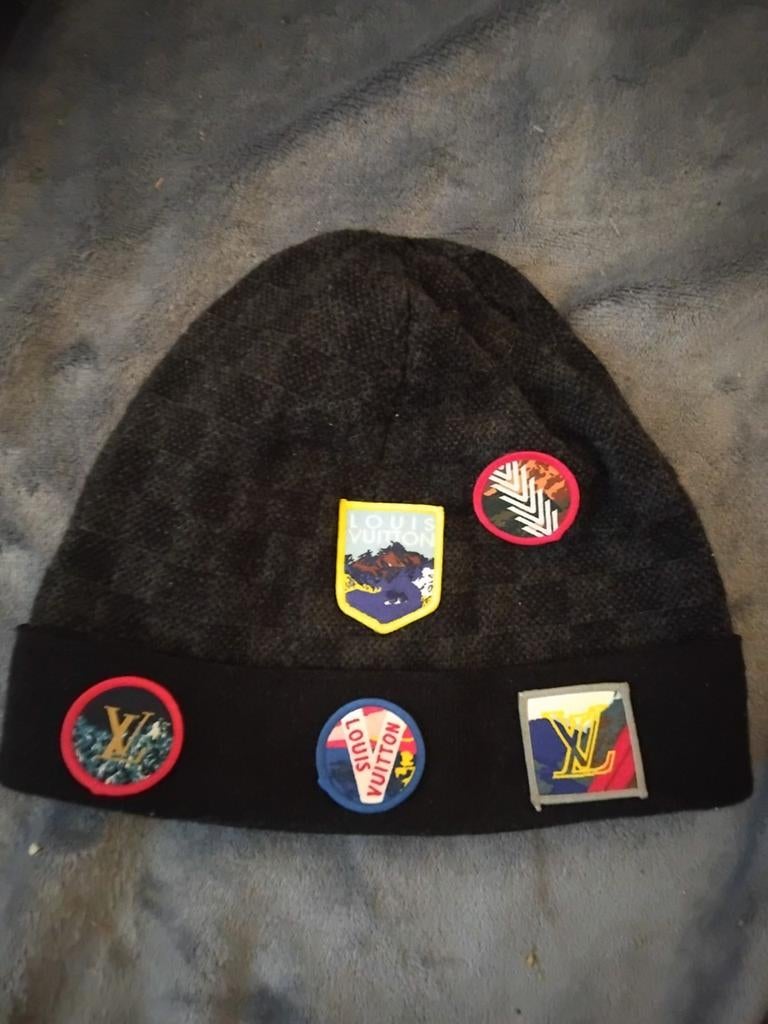 Bonnet lv, Enlèvement ou Envoi, Bonnet