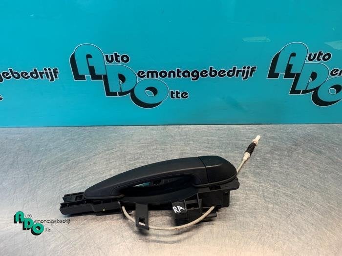 Poignée portière 4portes arrière droite d'un BMW 1-Serie, Autos : Pièces & Accessoires, -, 3 mois de garantie, Utilisé, -
