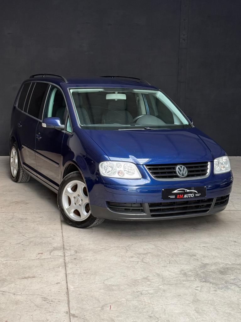 Volkswagen Touran 1.6 Fsi Essence 7 Places, Achat, Entreprise, 7 places, Boîte manuelle