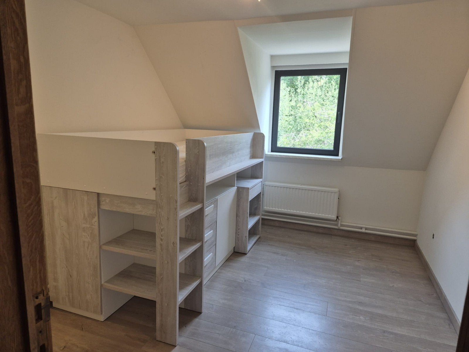 half hoogslaper met uitschuifbare bureau, Huis en Inrichting, Ophalen