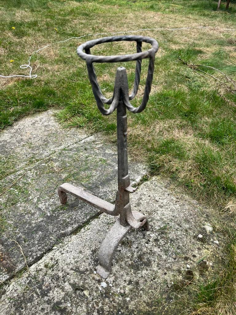 Chenet fer forgé atre, Enlèvement