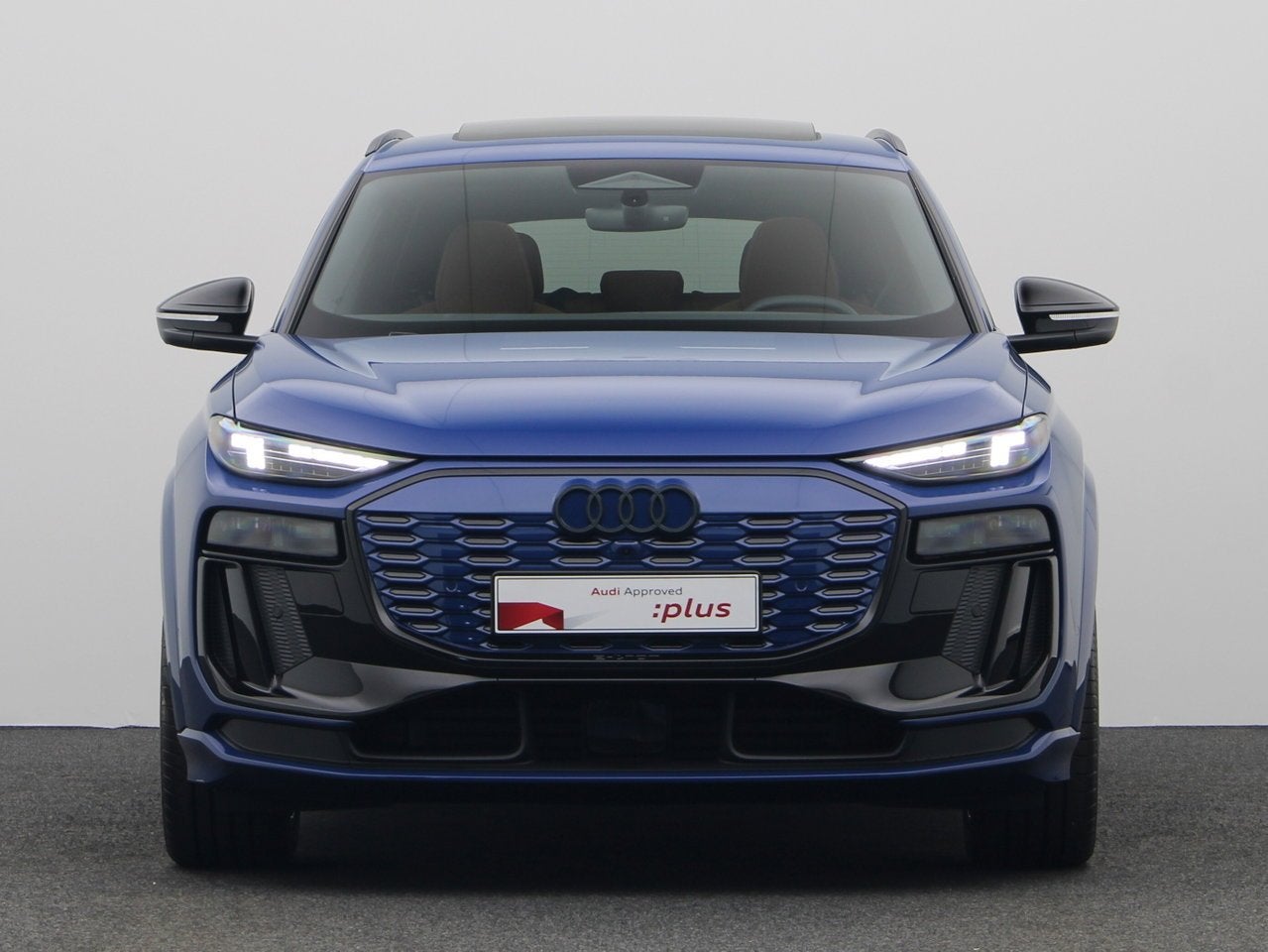 Audi Q6 e-tron 55 EDITION ONE BLUE 100 KWH 388 PK QUATTRO, Autos, Achat, Ordinateur de bord, Bleu, Électrique