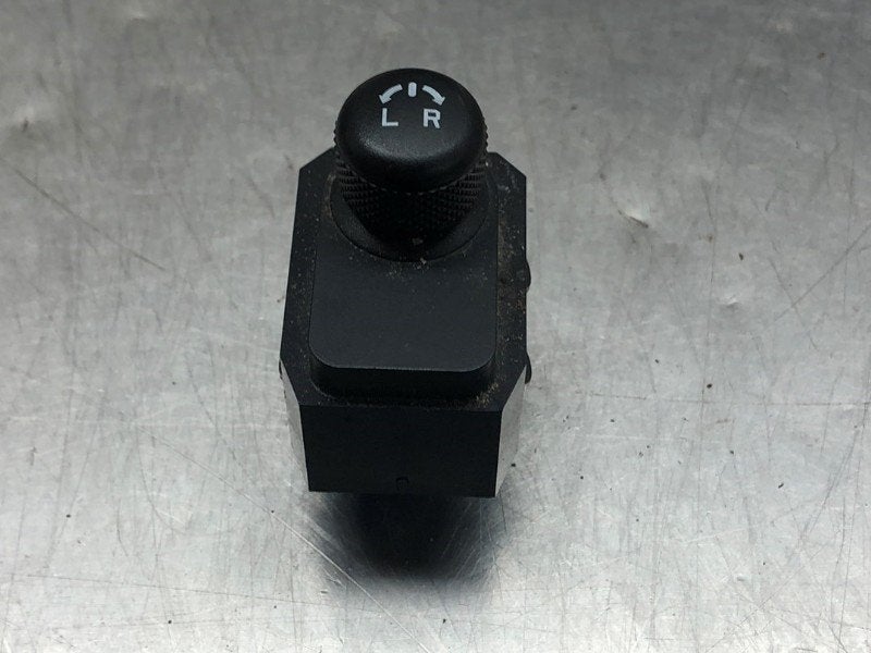 COMMUTATEUR RÉTROVISEURS Suzuki Celerio (LF) (01-2014/-), Utilisé, Suzuki
