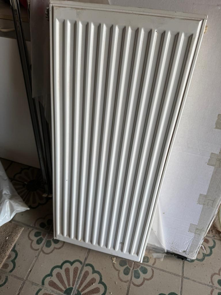 Wit design radiator, Ophalen, Zo goed als nieuw, Radiator