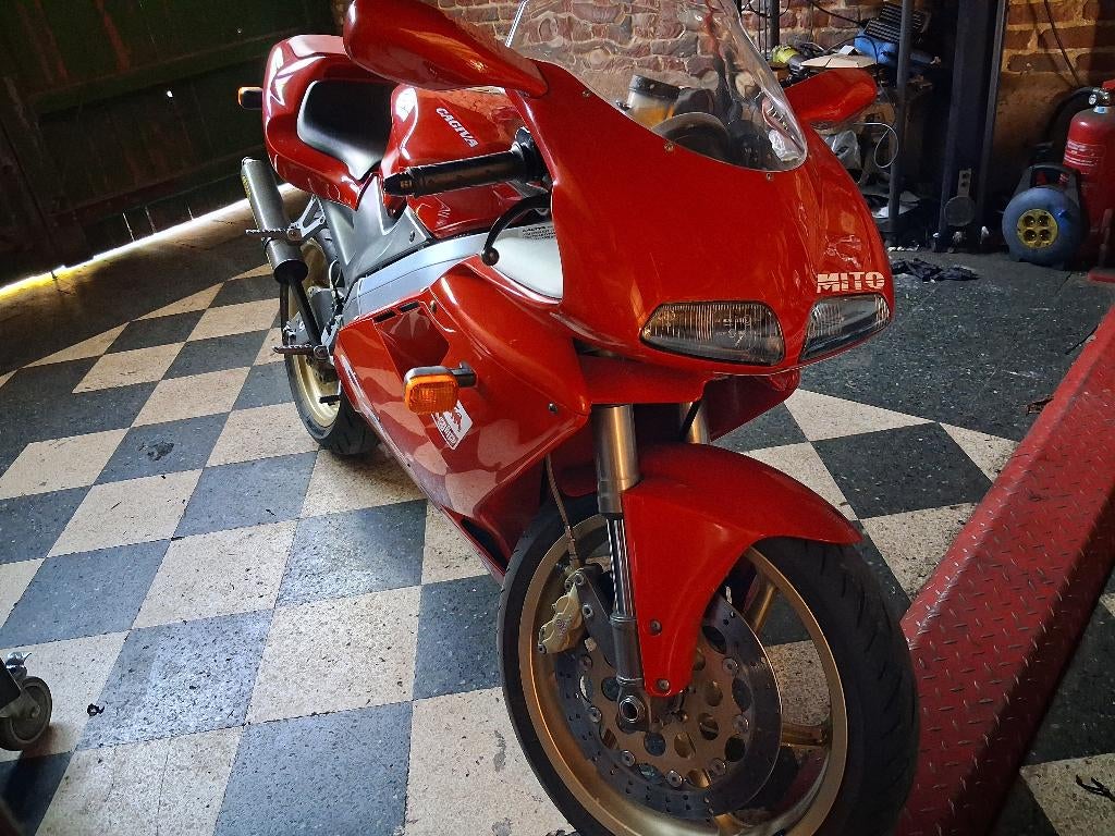 Cagiva Mito 125 evo boîte 7, Motoren, Occasion, 125 cc, 11 kW of minder, Handgeschakeld