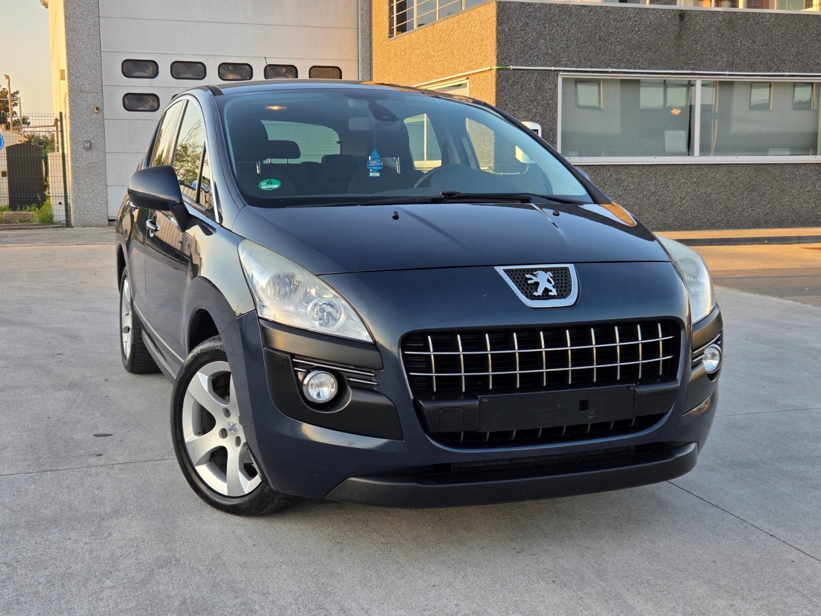 PEUGEOT 3008 1.6 HDI 2013 EURO 5 MET TECHNISCHE BEDIENING, Euro 5, 4 cilinders, Blauw, 124 g/km