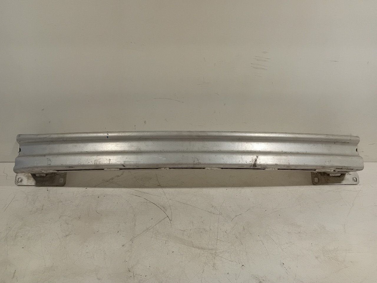 Bumperbalk achter Land Rover Evoque, Onderdelen@venauto.nl, Van der Ven Autorecycling B.V., Land Rover, Ettenseweg 76, 4706 PB Roosendaal, The Netherlands