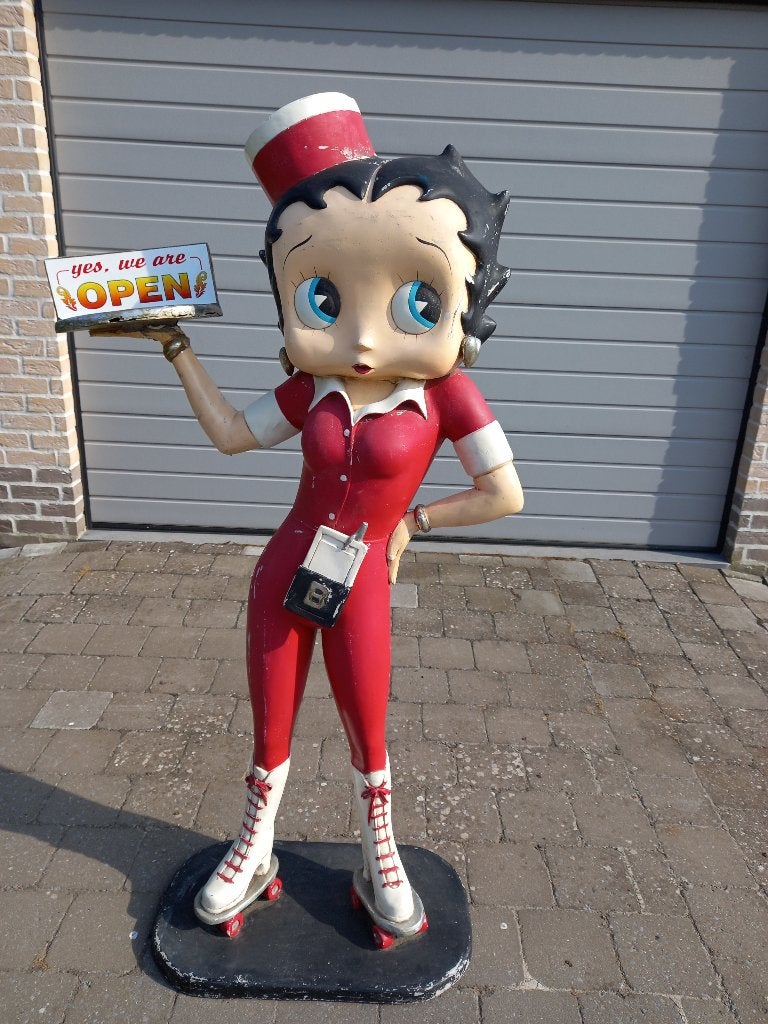 Betty boop beeld, Ophalen
