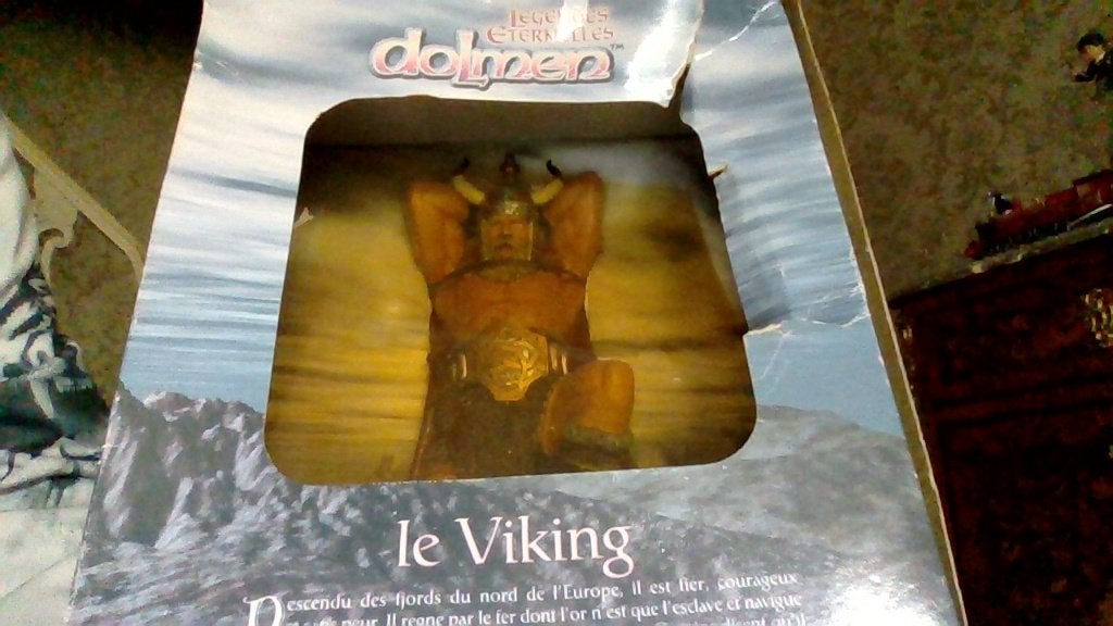 Figurine fantasy (dolmen )en résine (prix la pièce, Enlèvement