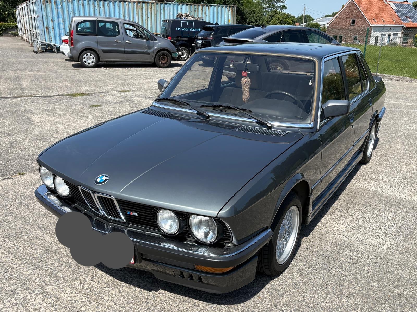 BMW 520i E28, Auto's, BMW, Particulier, 5 Reeks, Benzine, 5 deurs, Handgeschakeld, Ophalen