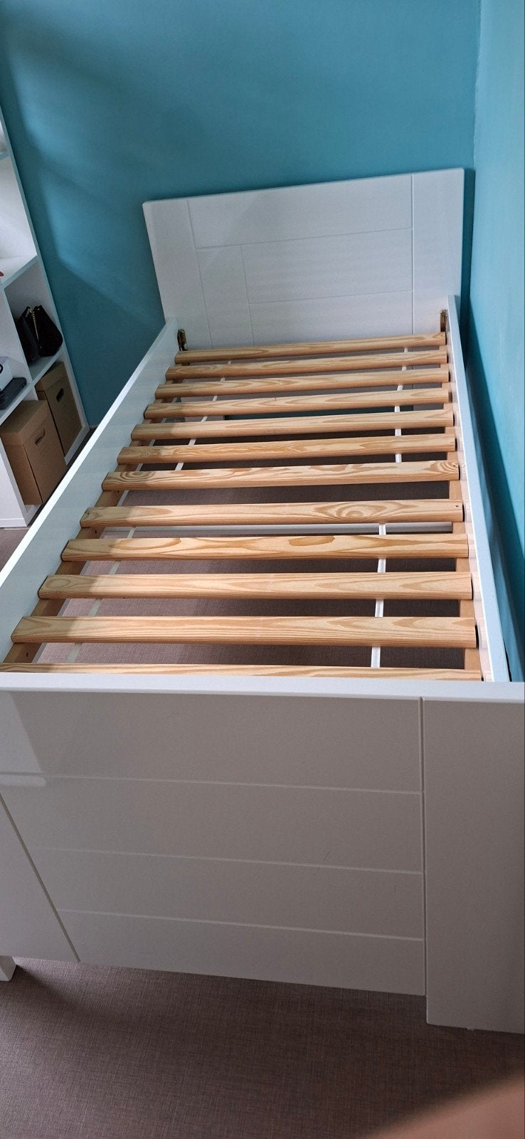kinderbed bopita glossy white, Ophalen, Zo goed als nieuw, Lattenbodem