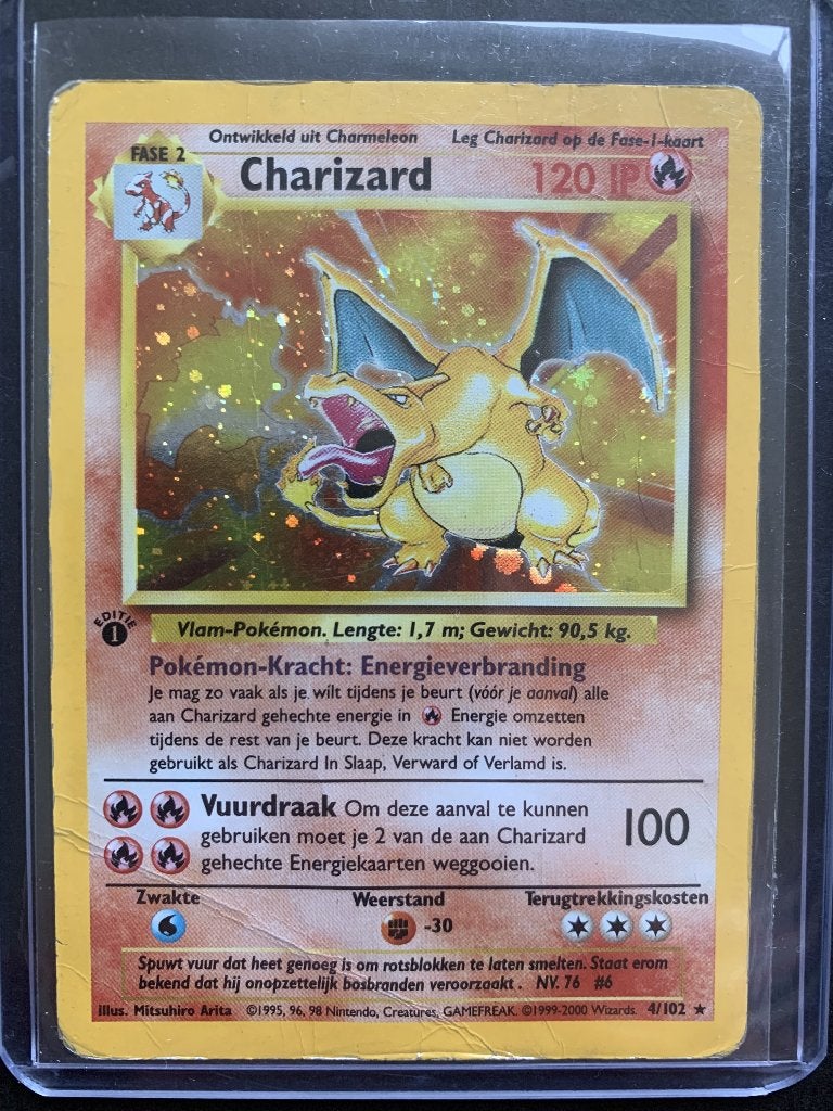 Charizard (BS 4) NL 1st Edition - PO, Ophalen of Verzenden, Zo goed als nieuw, Losse kaart, Foil