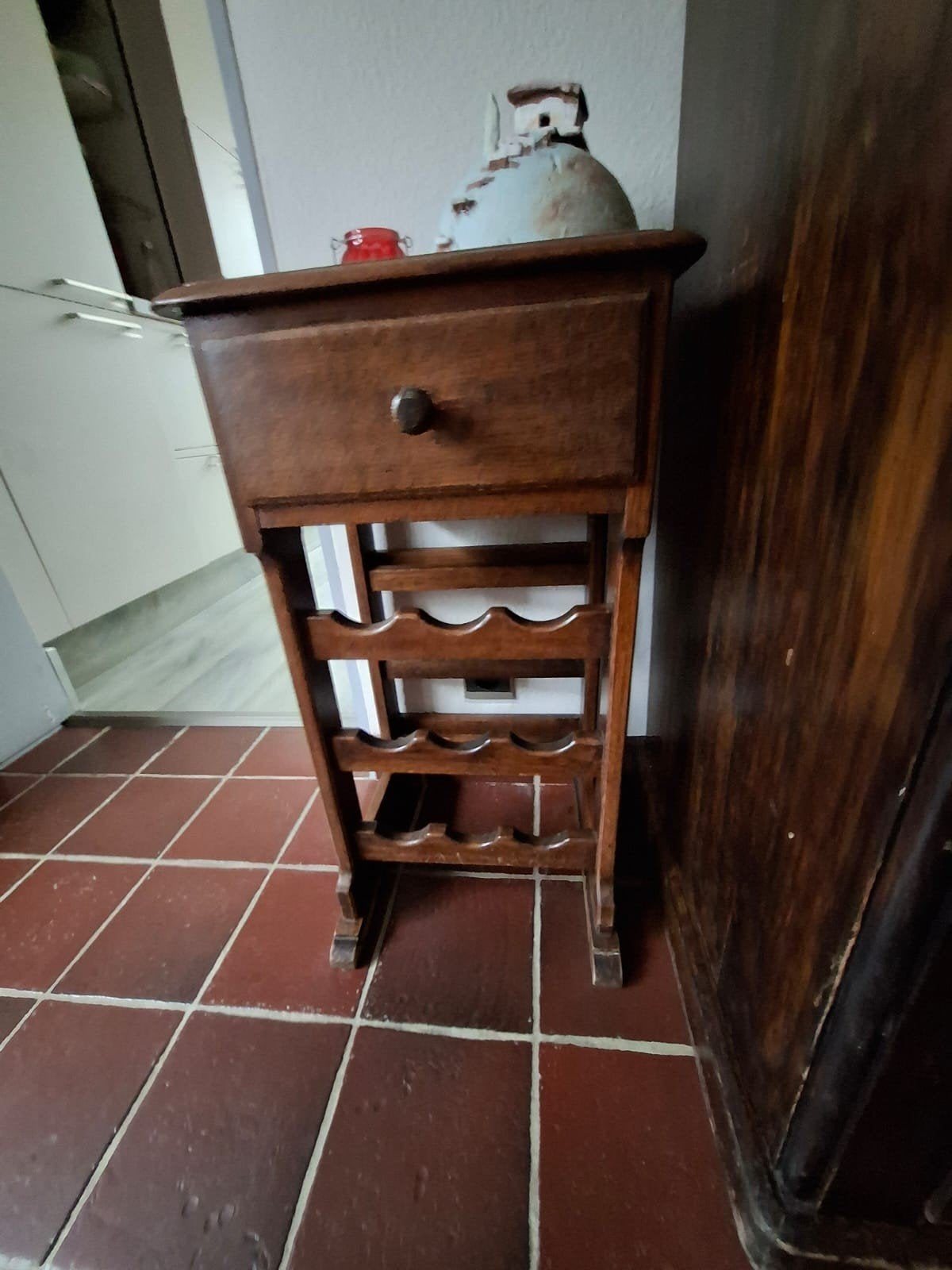 wijn/telefoonkastje, Ophalen