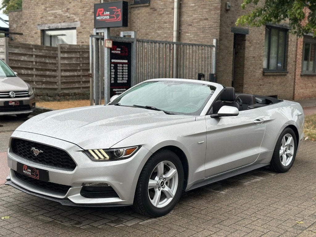 Ford Mustang 3.7i V6 - 305PK - Cabrio -Keyless Entry- Camera, Auto's, Automaat, 4 zetels, Euro 6, https://public.car-pass.be/vhr/5213fd8f-6bf6-40fb-873e-248b55eadc86