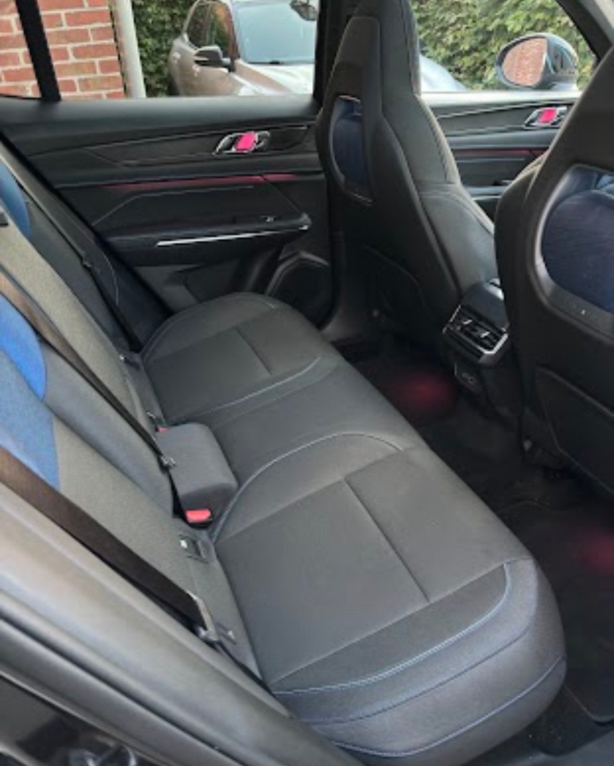 Lynk en Co 01 auto te koop, Auto's, Automaat, Zwart, 5 deurs, SUV of Terreinwagen