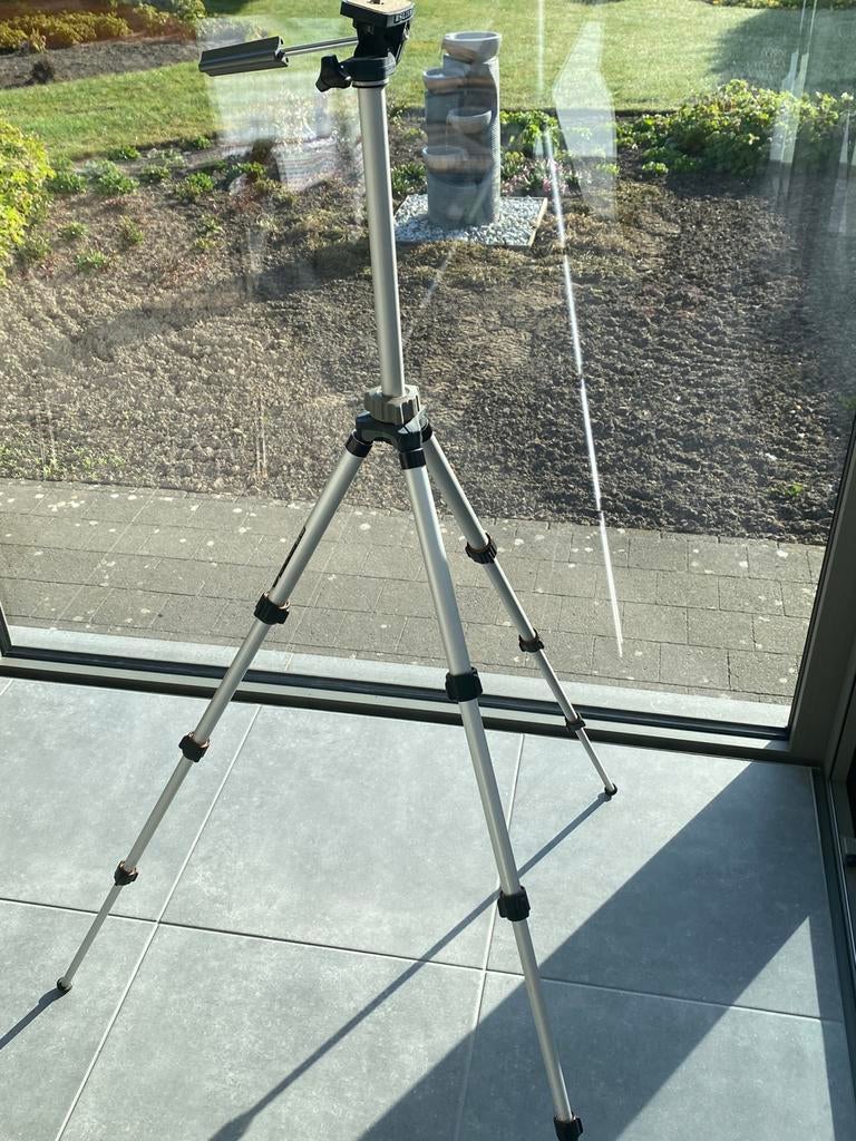 Statief SLIK 500g, Audio, Tv en Foto, Fotografie | Statieven en Balhoofden, Ophalen of Verzenden, Zo goed als nieuw, Driepoot