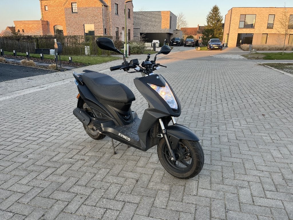B-klasse Scooter: Kymco Agility 50 Naked Edition, Vélos & Vélomoteurs, Scooters | Kymco, Utilisé, Agility, Classe B (45 km/h)