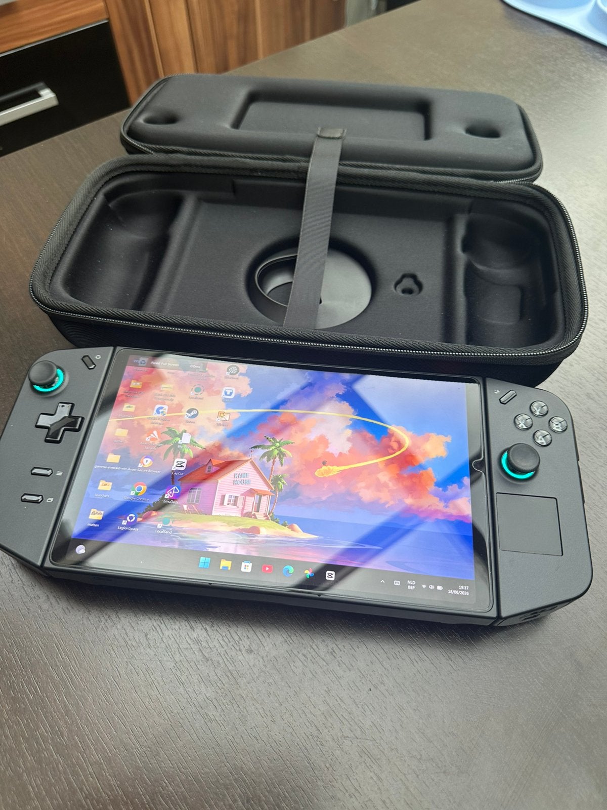 Lenovo Legion Go 8.8" 144Hz Windows Handheld, Games en Spelcomputers, Ophalen, Lenovo, Zo goed als nieuw
