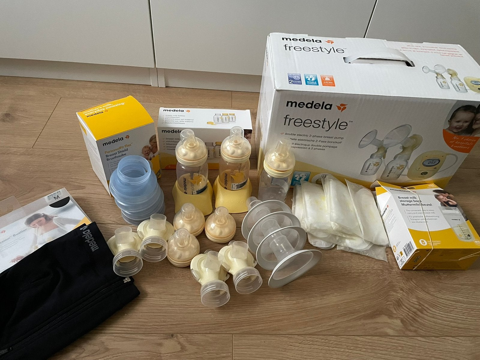 Medela elektrische dubbele borstkolf, Kinderen en Baby's, Ophalen, Gebruikt, Borstkolf, Medela
