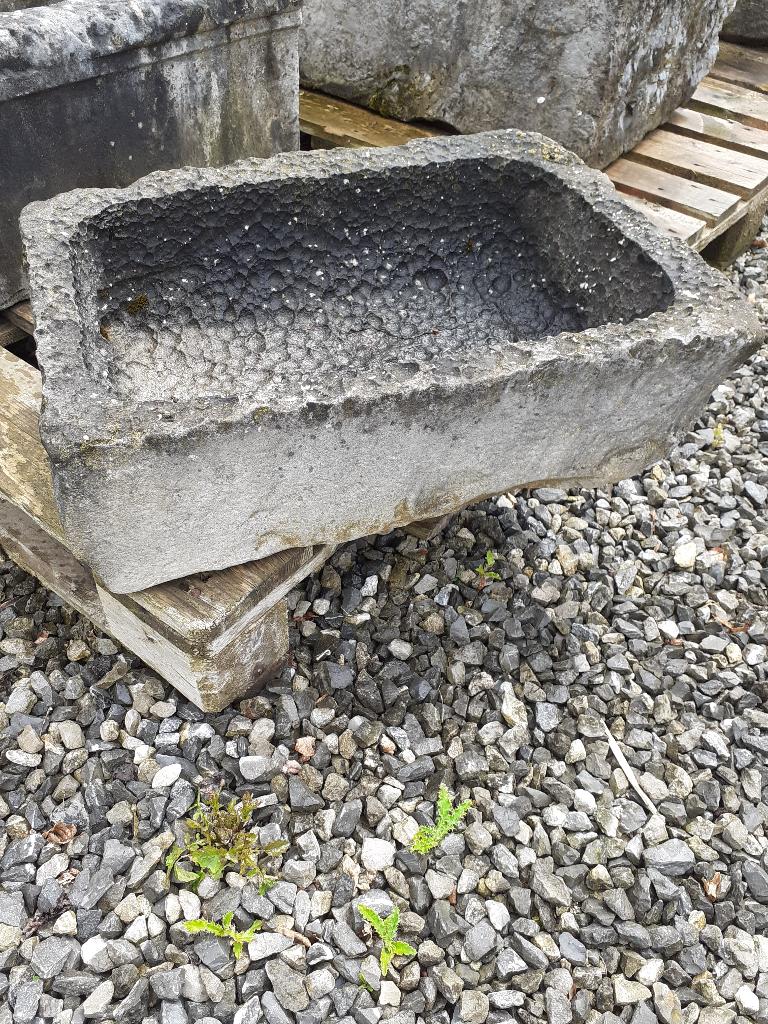 ANCIEN BAC ,AUGE EN PIERRE BLEUE (longueur 59 cm), Enlèvement, Utilisé, Pierre