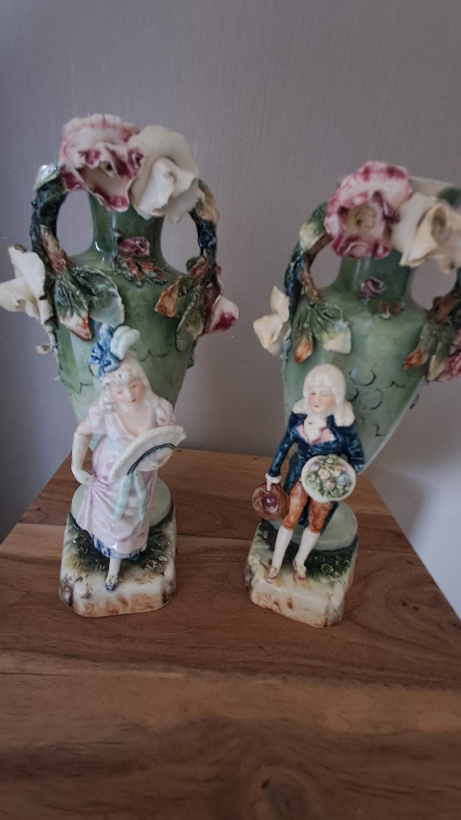 paire vases statuettes barbotine ancienne polychrome, Enlèvement