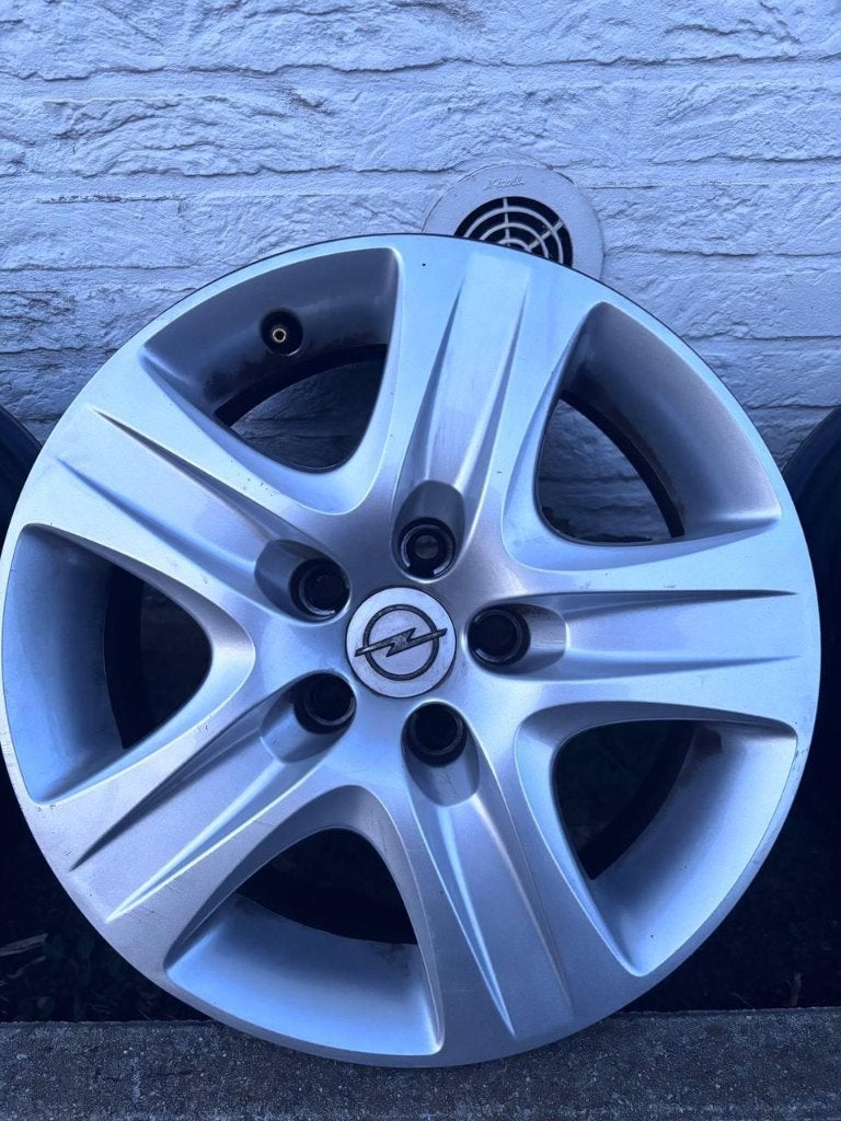 Originele Opel 16 inch Structurele Velgen met Wieldoppen, Auto-onderdelen, Banden en Velgen, Ophalen, 16 inch, Personenwagen, Velg(en)