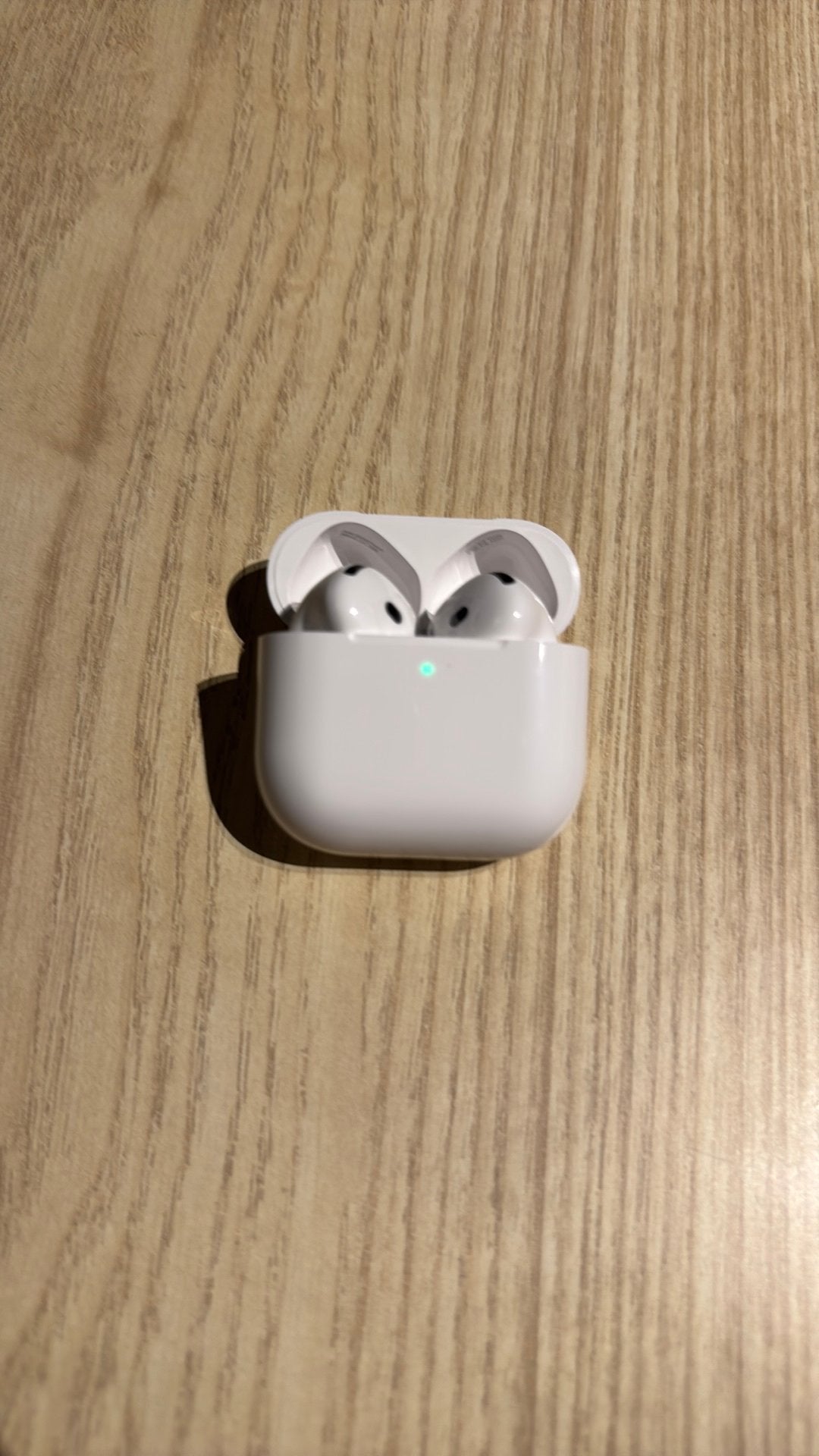 AirPods 4 et comme neufs, Télécoms, Envoi, Comme neuf