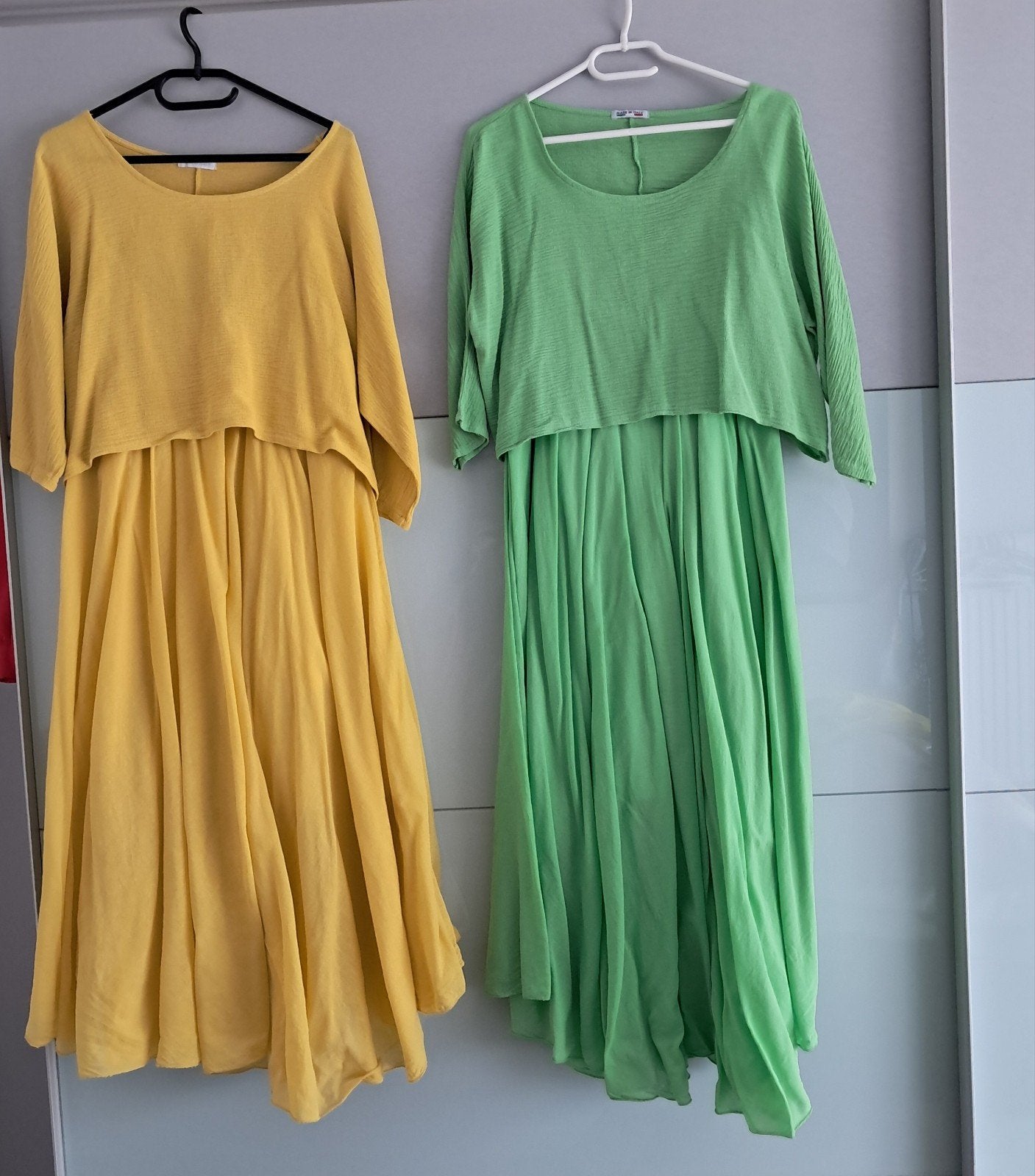 1 geel en 1 groen. Kan  voor maat 40 42 44, Vêtements | Femmes, Robes, Enlèvement, Comme neuf, Taille 42/44 (L), Jaune