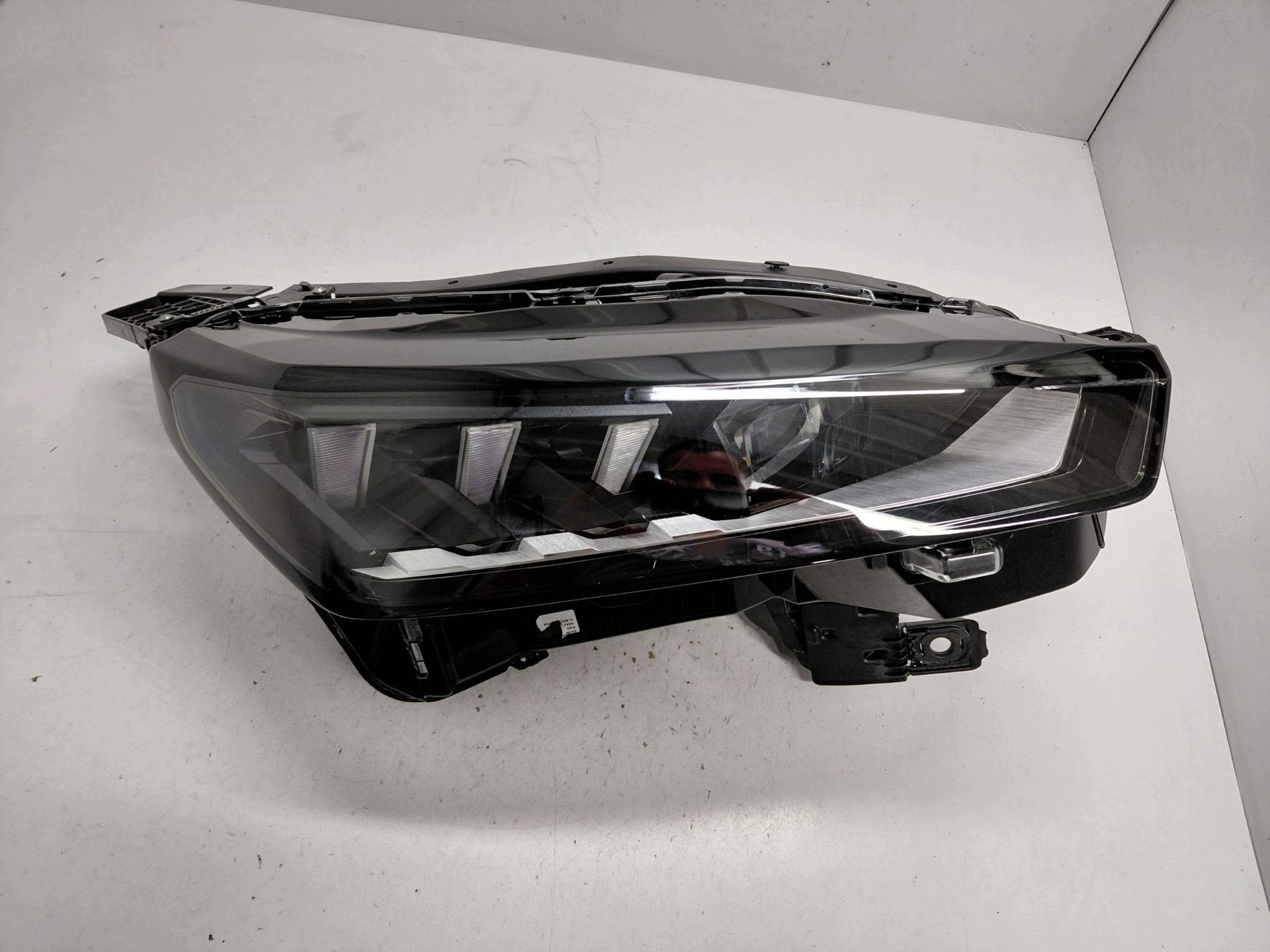Peugeot 3008 5008 III Koplamp 9864067880, Taurusavenue 1
2132 LS  Hoofddorp, NL, Gebruikt, Contact.group@renault.com, Stellantis N.V.