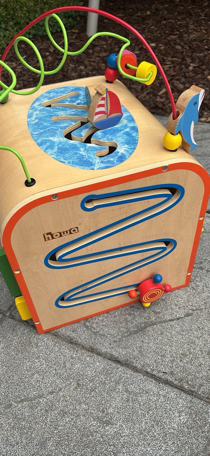 Howa motoriek activiteitencubus little world, Ophalen, Zo goed als nieuw