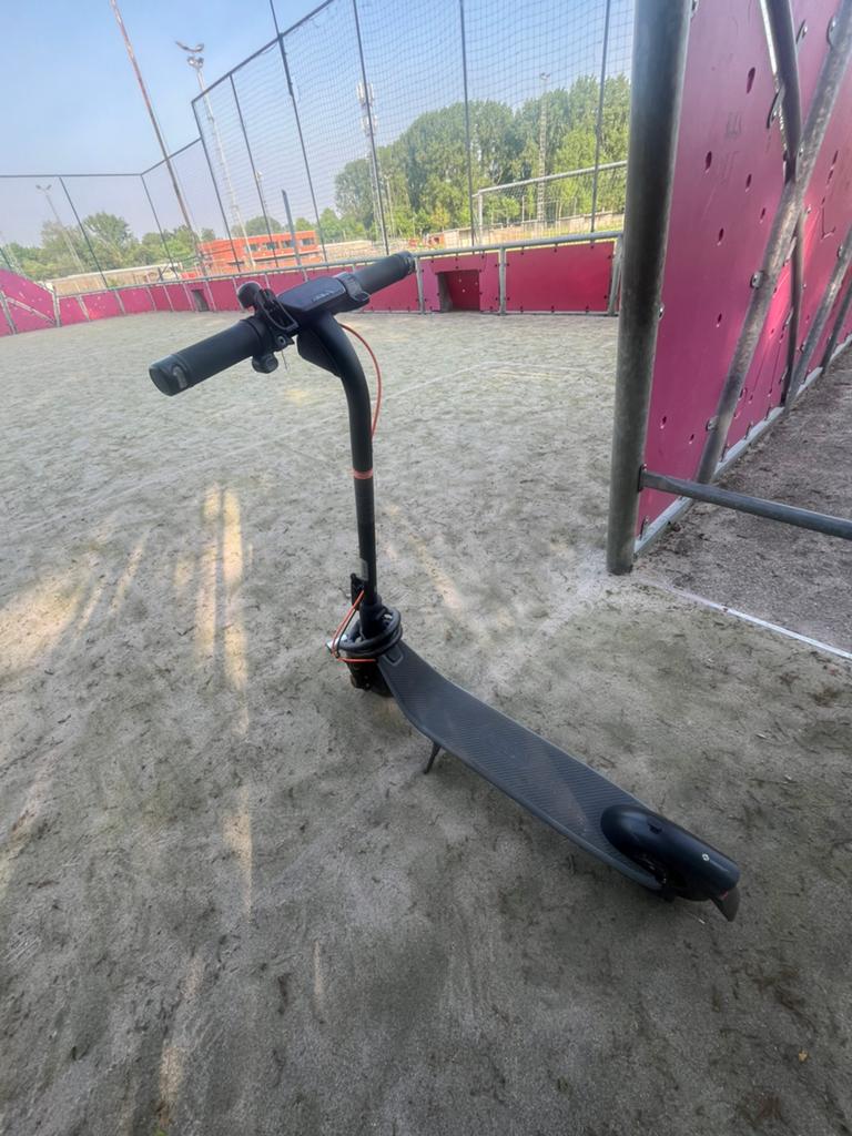 Ninebot E-step nieuwe model, Fietsen en Brommers, Steps, Ophalen, Nieuw, Elektrische step (E-scooter)