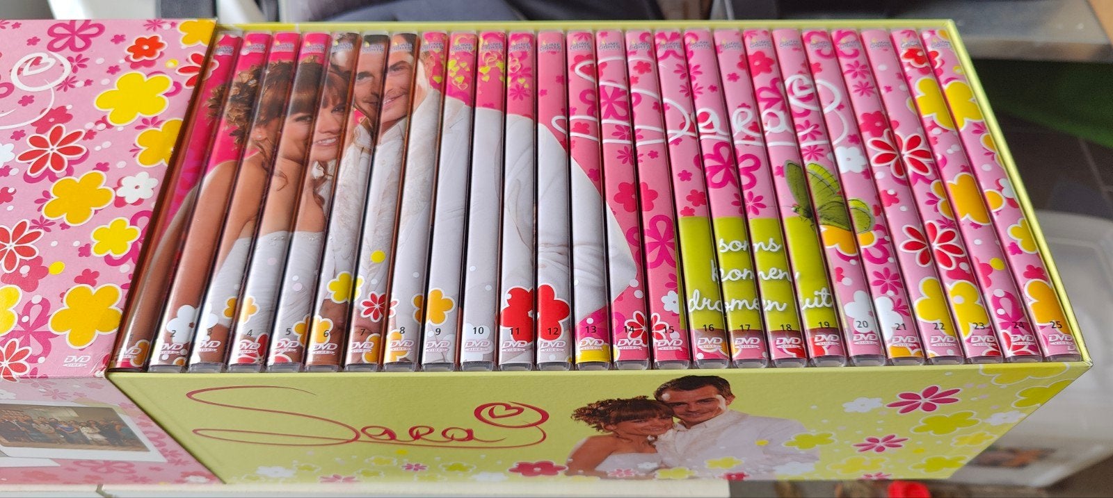 DVD box Serie Sara, Cd's en Dvd's, Ophalen of Verzenden, Zo goed als nieuw, Nederlands, Drama