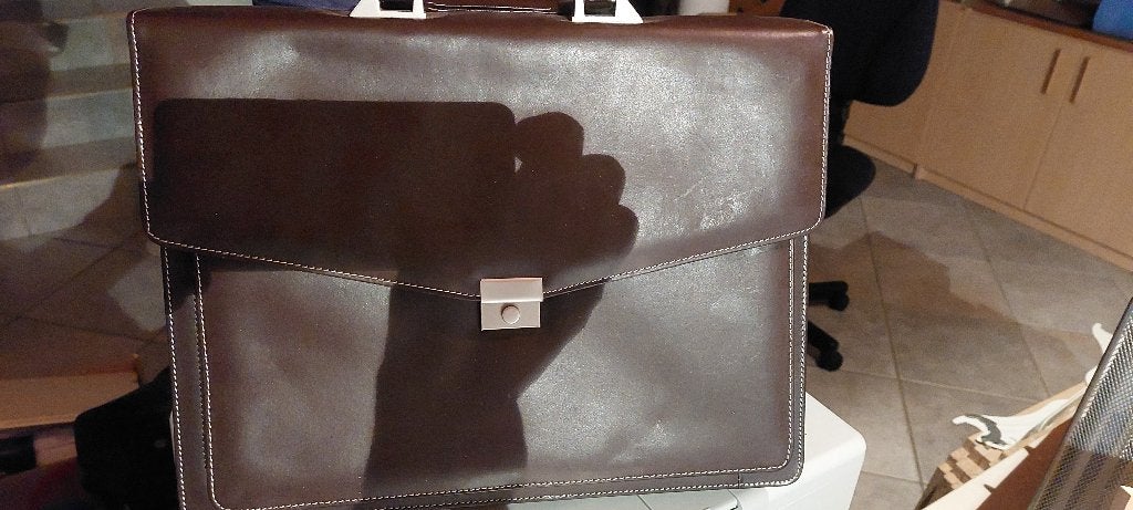 Sac de travail en cuir ou porte-document, Handtassen en Accessoires, Ophalen, Bruin, Aktetas of Boekentas, Nieuw