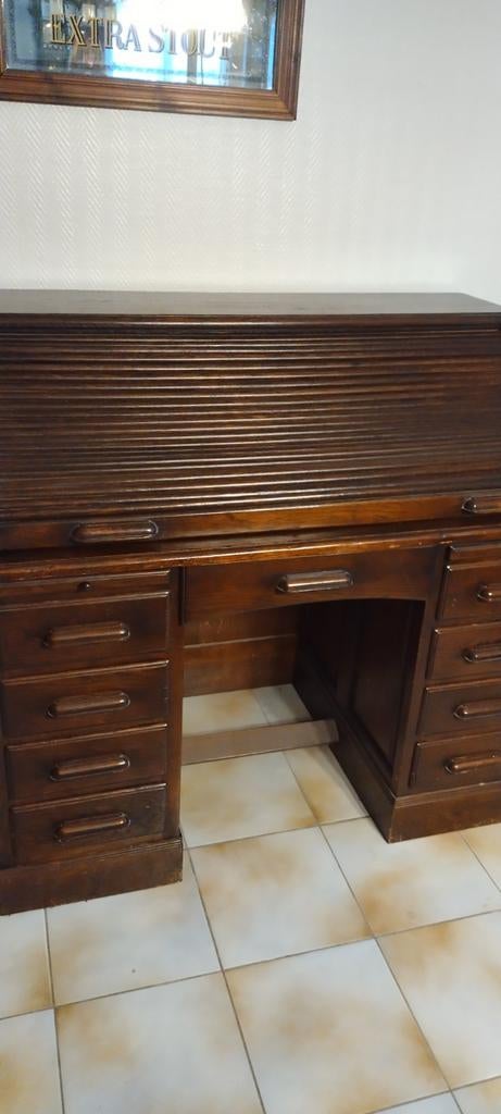 Bureau, Ophalen