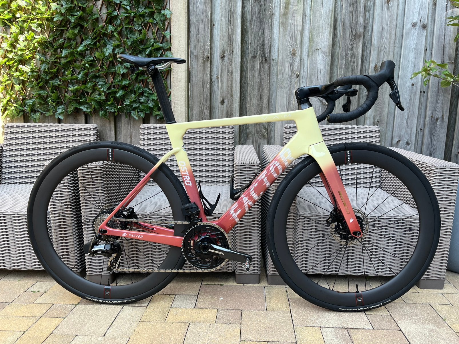 Factor Ostro VAM Sram Force AXS maat 54, Fietsen en Brommers, Fietsen | Racefietsen, Ophalen of Verzenden, Zo goed als nieuw, Carbon