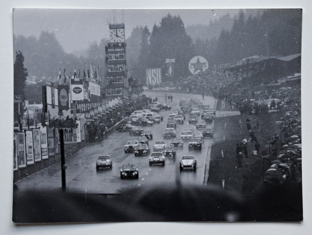 Originele foto start 24 Uren Spa-Francorchamps 1968, Verzamelen, 1960 tot 1980, Gebruikt, Foto, Ophalen of Verzenden