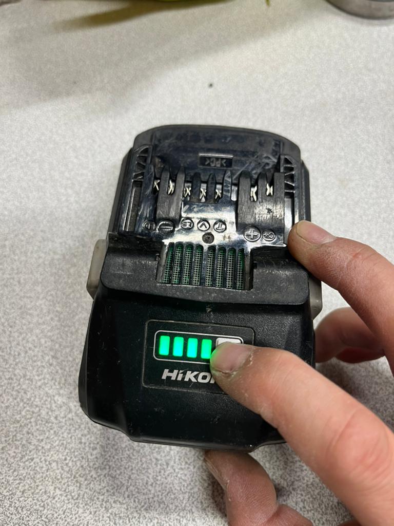 Hikoki batterij accu, Doe-het-zelf en Bouw, Ophalen, Zo goed als nieuw