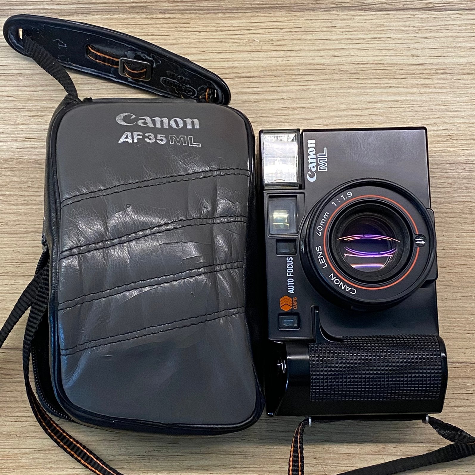Canon AF35ML, point&shoot, Canon 40mm f1.9 *comme neuf, TV, Hi-fi & Vidéo, Enlèvement ou Envoi, Comme neuf, Compact, Canon