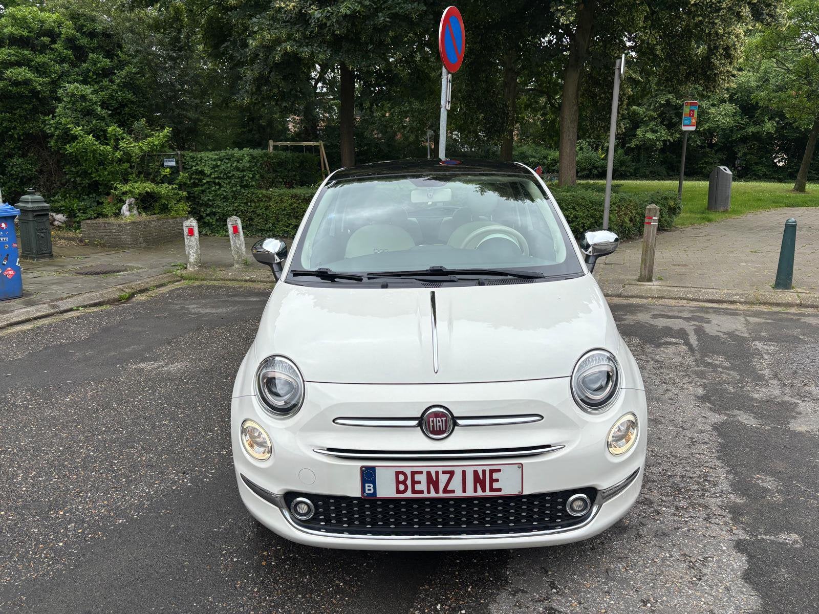 Fiat 500 1.2 benz 25000km 2017 carplay garantie, Auto's, Voorwielaandrijving, 4 zetels, 4 cilinders, Leder en Stof