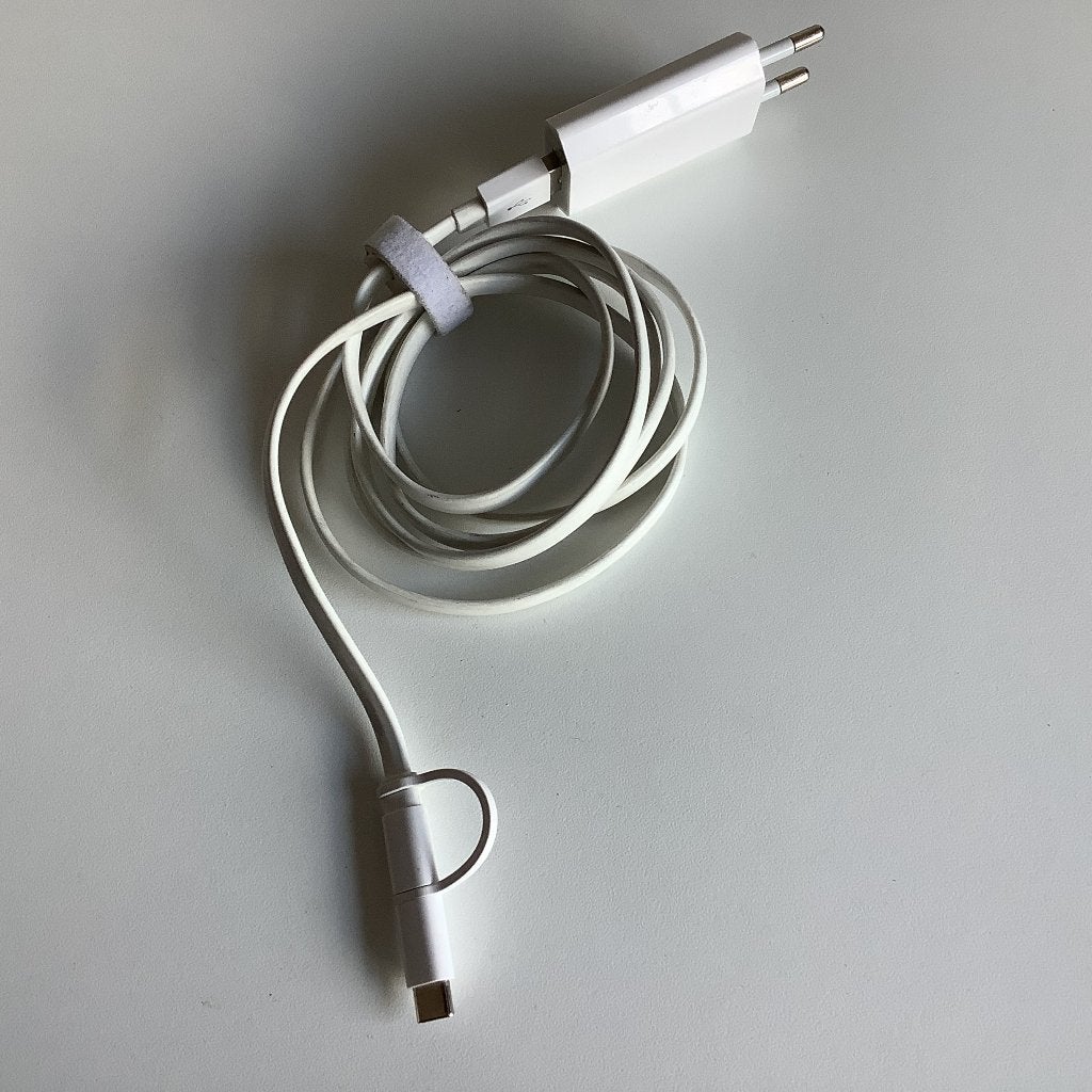 GSM lader van Huawei, Telecommunicatie, Mobiele telefoons | Telefoon-opladers, USB-C, Ophalen of Verzenden, Zo goed als nieuw