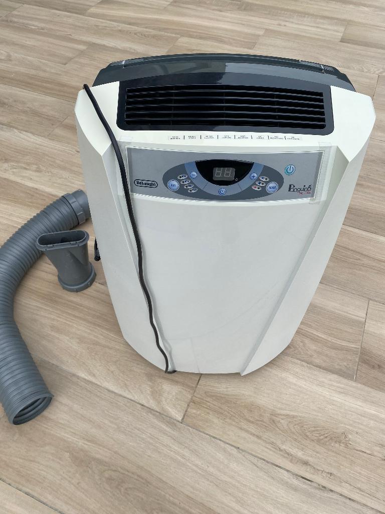 Mobiele airco Delonghi Pinguino, Elektronische apparatuur, Luchtbehandelingsapparatuur, Ophalen, Zo goed als nieuw