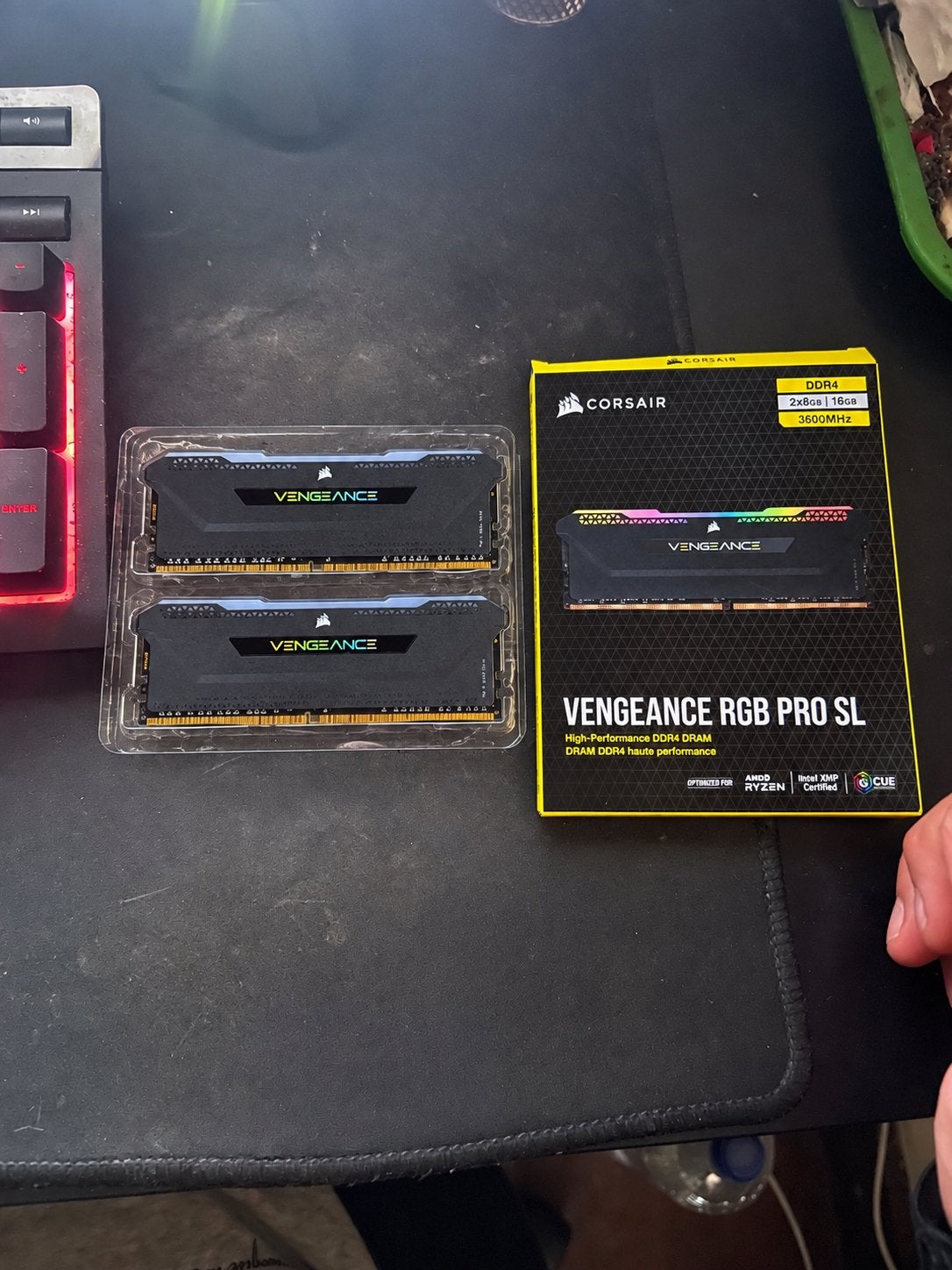 Ram corsair vengeance pro RGB 2X 8GB, Computers en Software, Ophalen of Verzenden, Zo goed als nieuw