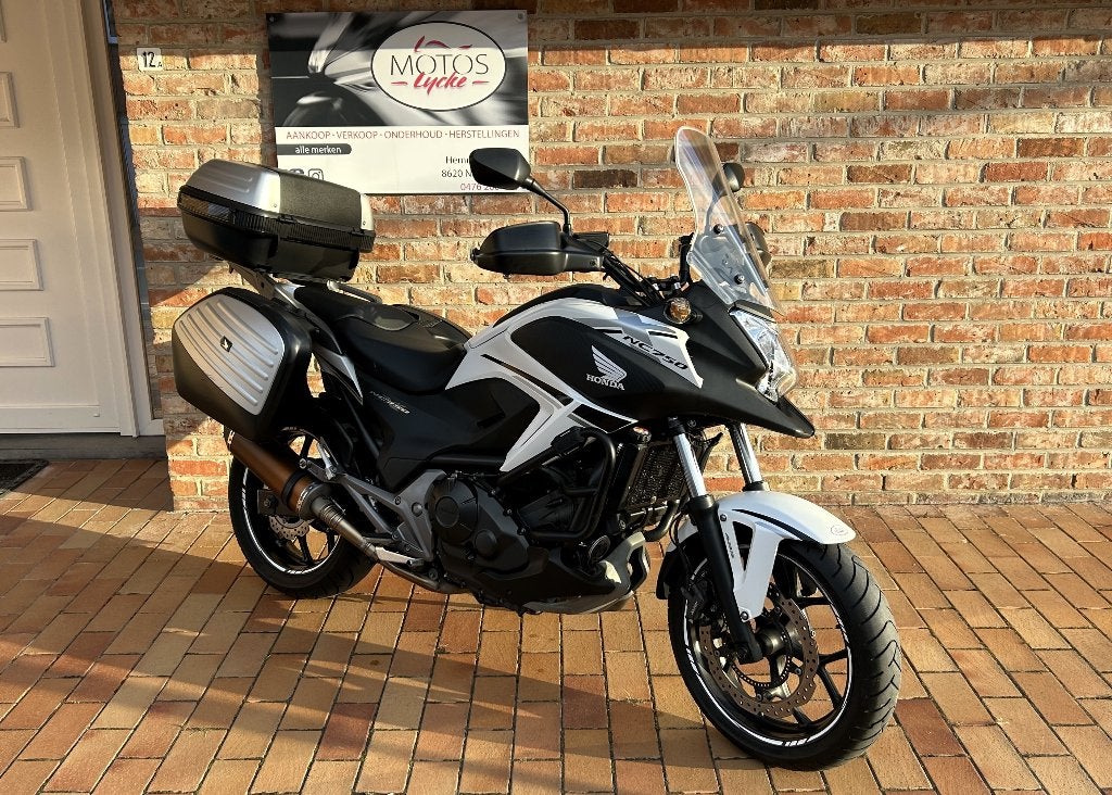 Honda NC 750 XA, Motoren, 2 cilinders, Occasion, 745 cc, Motorrijbewijs A