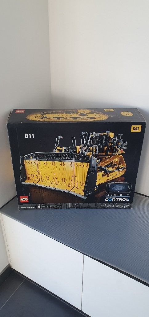 Lego Technic 42131 Cat D11 Bulldozer met app-besturing, Lego, Inclusief accessoires, Ophalen of Verzenden, Zo goed als nieuw