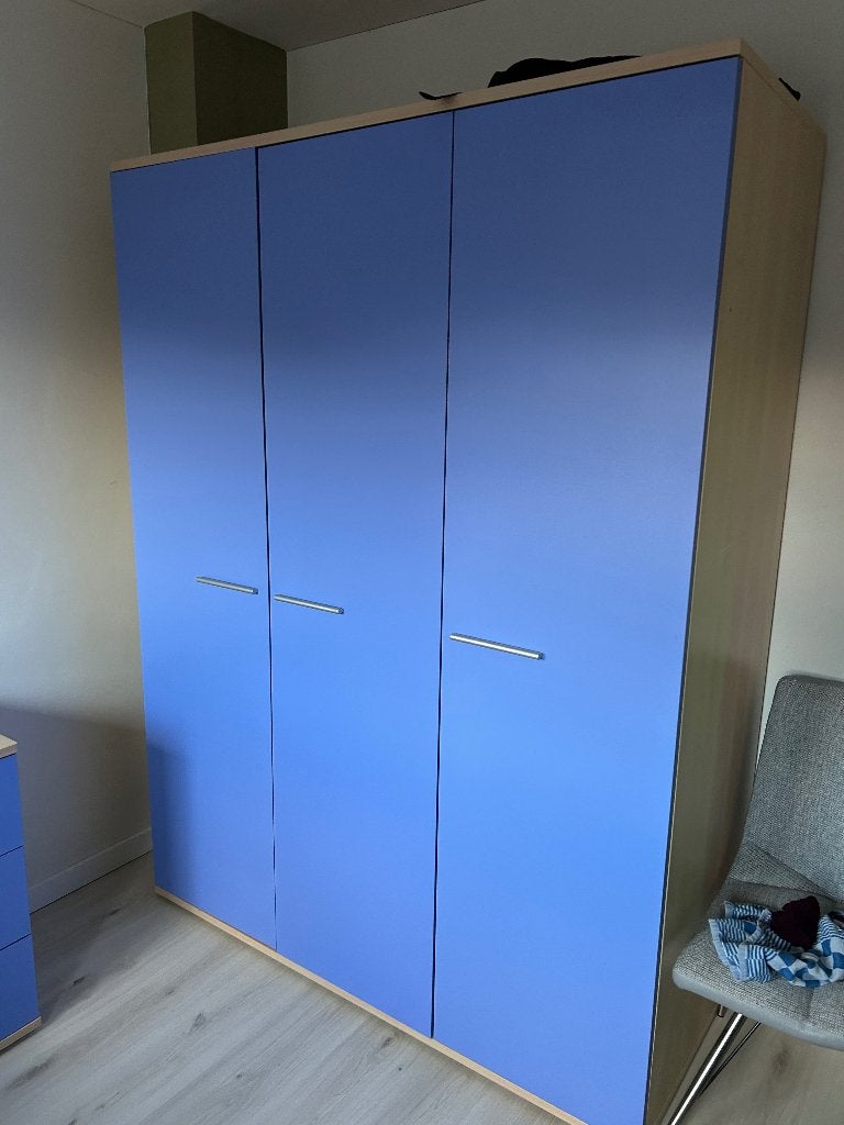 Kleerkast en Commode (goede staat), Ophalen, Gebruikt, 100 tot 150 cm, 200 cm of meer