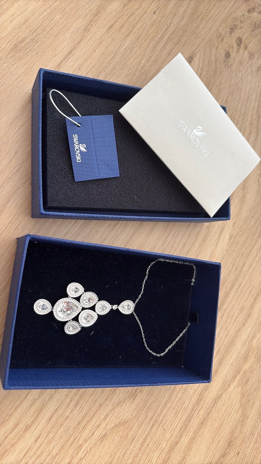 Swarovski hanger met certificaat, Ophalen, Zo goed als nieuw