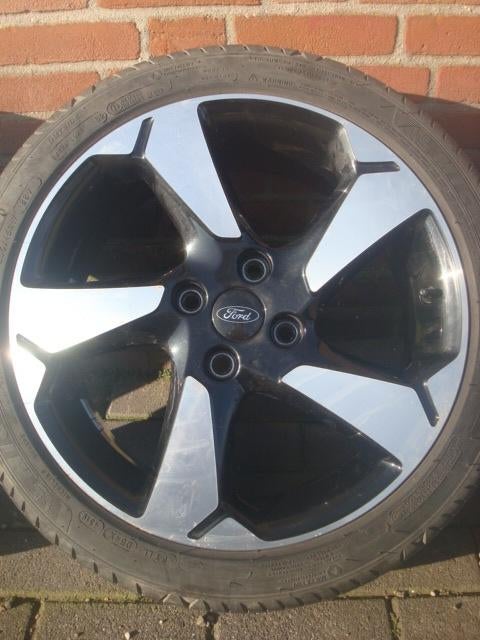17 Originele Ford Fiesta 5-spaaks design Steek 4x108, Ophalen, Gebruikt, 17 inch, 205 mm