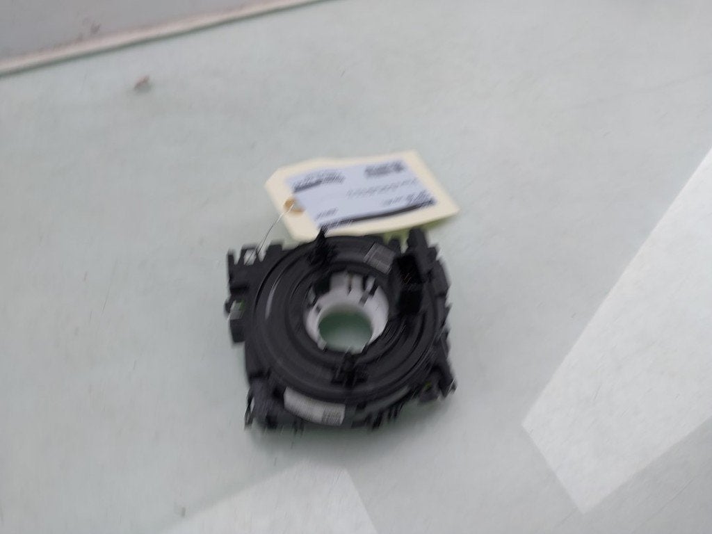 AIRBAGRING Seat Leon (5FB) (01-2012/08-2020) (|5Q0953549F|), Gebruikt, Service@seat.de, Seat Deutschland GmbH, Seat