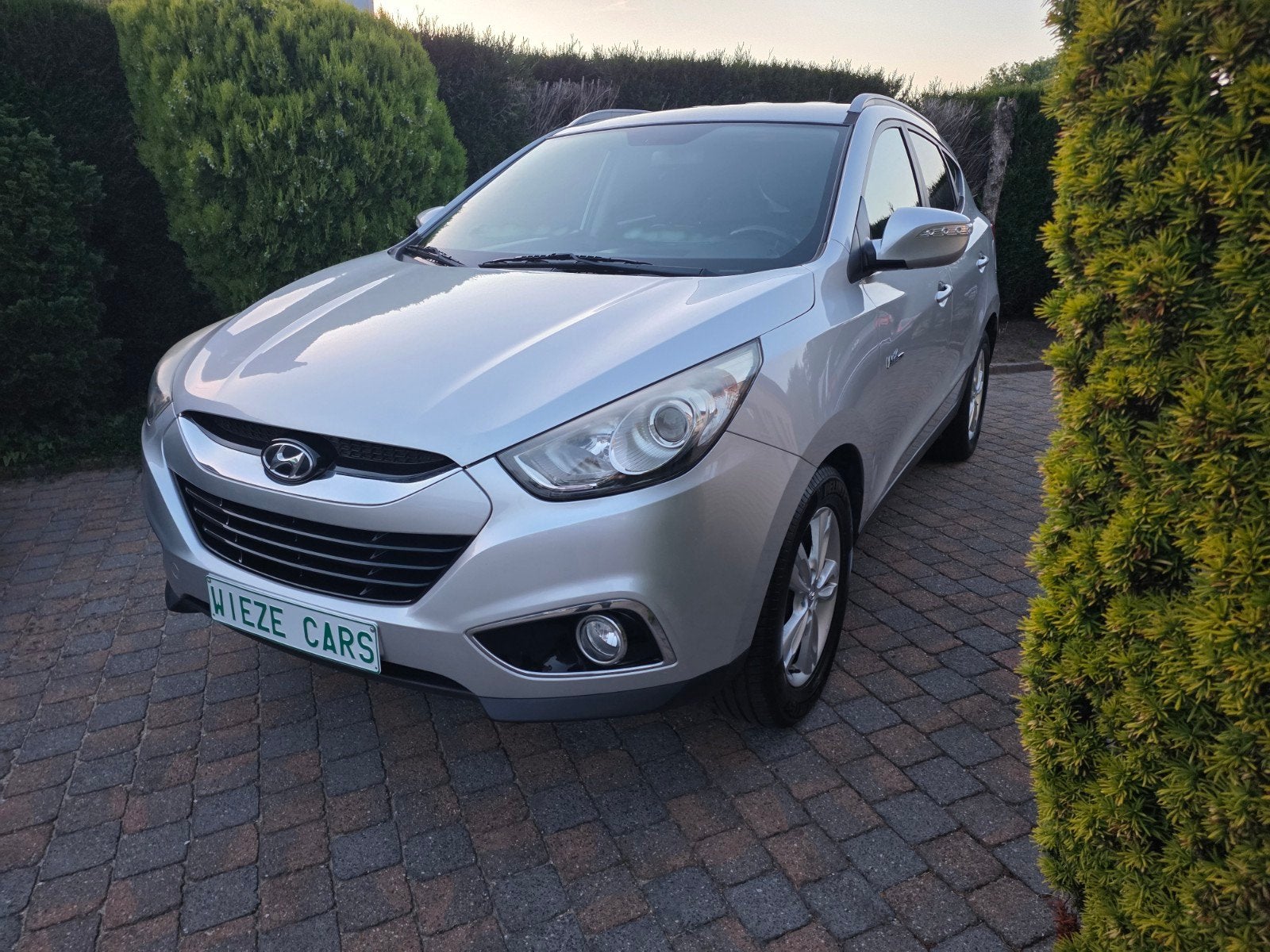Hyundai IX35  1600 benz ., Voorwielaandrijving, Euro 5, Zwart, 4 cilinders