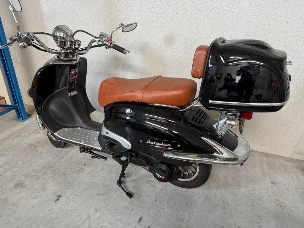 Neco Borsalino Due 125CC, Ophalen, Zo goed als nieuw